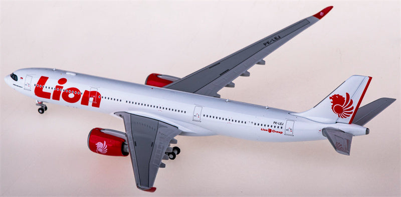 JC Wings Lion Air Airbus A330-900neo PK-LEJ 1:400 Diecast Model view 2