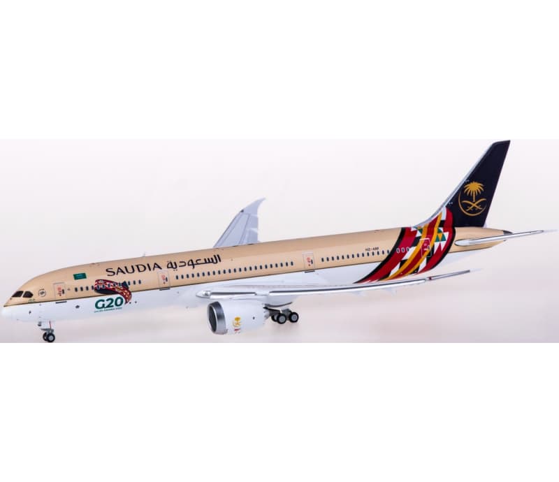 JC Wings Saudia Boeing 787-9 Dreamliner HZ-ARF Flaps down 1:400 Aircraft Pre-built  Airliner Model Display