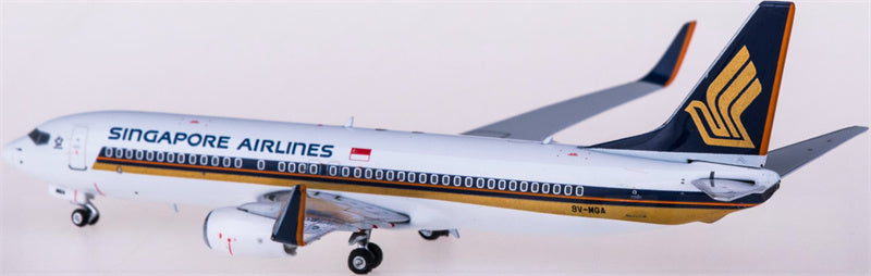 Phoenix Singapore Airlines Boeing 737-800 9V-MGA 1:400 Diecast Model view 3
