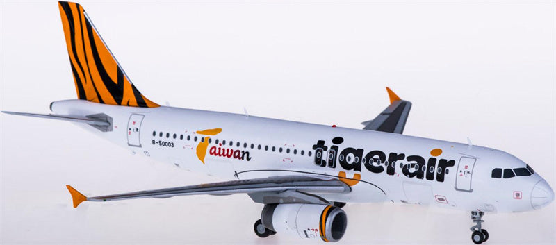 JC Wings Tigerair Airbus A320 B-50003 1:200 Diecast Model view 2
