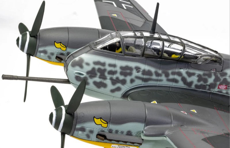 CORGI Luftwaffe Messerschmitt Me 410A-1/U4 5./ZG26 1:72 Model  Limited Edition  3U+EN
