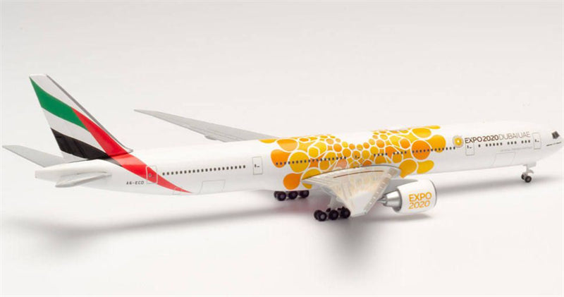Herpa 1:500 Emirates Boeing 777-300ER A6-ECD  DIECAST Model