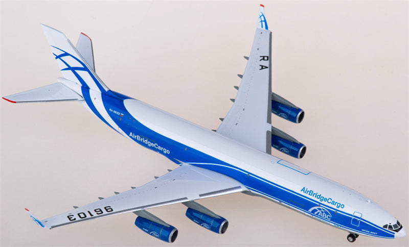 Phoenix AirBridgeCargo Ilyushin Il-96-400 RA-96103 1:400 Diecast Model view 4