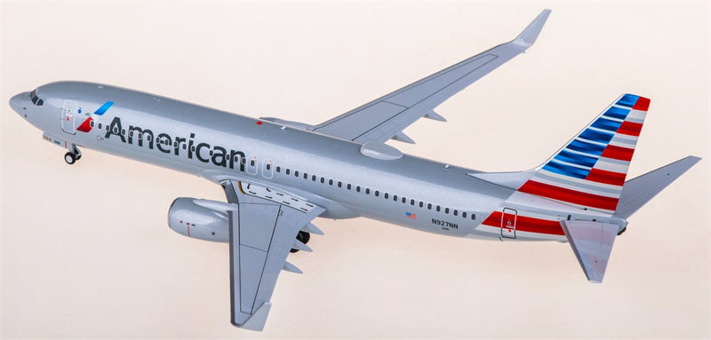 NG Models 1:200 American Airlines Boeing 737-800 N927NN Diecast Model view 2