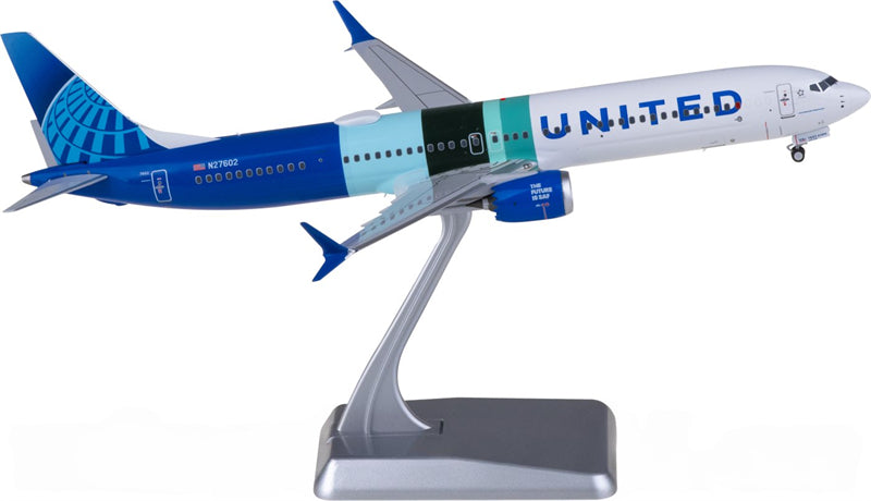 NG Models United Airlines Boeing 737 MAX 10 N27602 1:200 Diecast Model view 1
