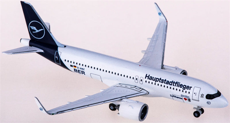 Herpa Lufthansa Airbus A320neo D-AINZ 1:500 Diecast Model view 3