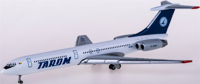 Herpa Tarom Ilyushin IL-62M YR-IRE 1:500 Diecast Model view 1