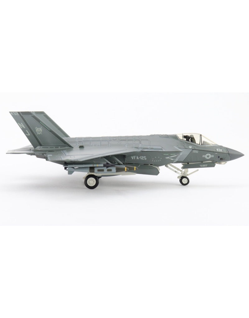 HOBBY MASTER US Military F-35C VFA-125 1:72 Model 2022  Lightning II 169034