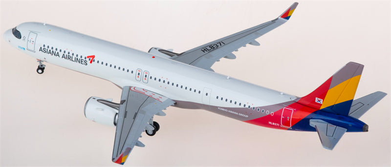 JC Wings Asiana Airlines Airbus A321neo HL8371 1:200 Diecast Model view 2