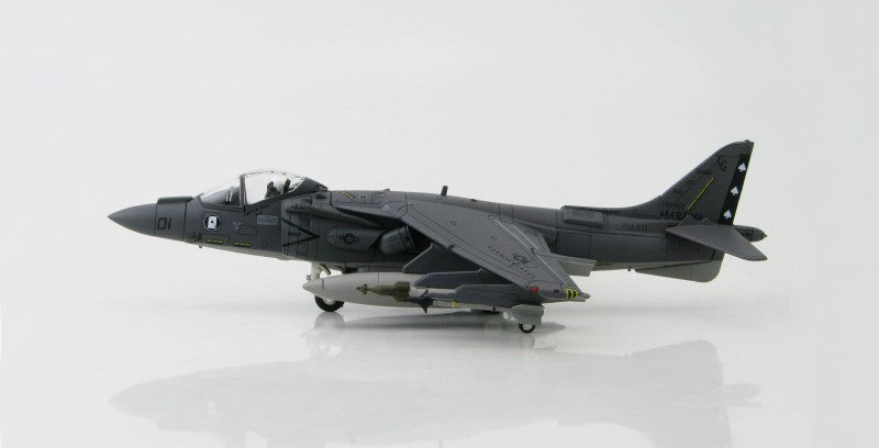 HOBBY MASTER USMC / Cherry Point MCAS Havelock AV-8B VMA-231 1:72 Model 2012   164562 CG-01