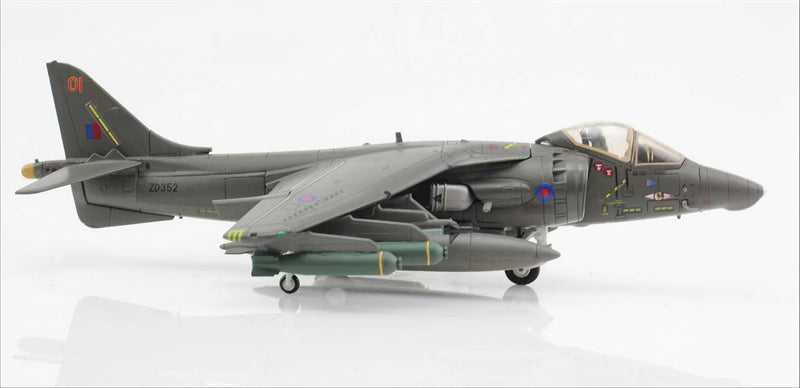 HOBBY MASTER RAF Harrier GR.5 No.1 SQN 1:72 Model 1990s ZD352/01