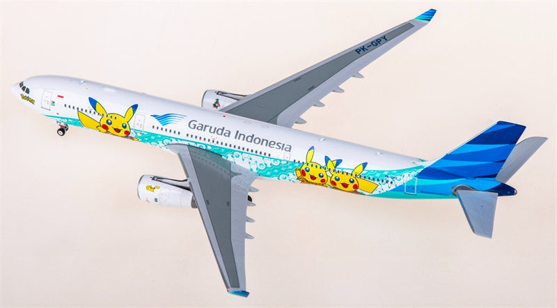Phoenix 1:400 Garuda Indonesia Airbus A330-300 PK-GPY Diecast Model view 4