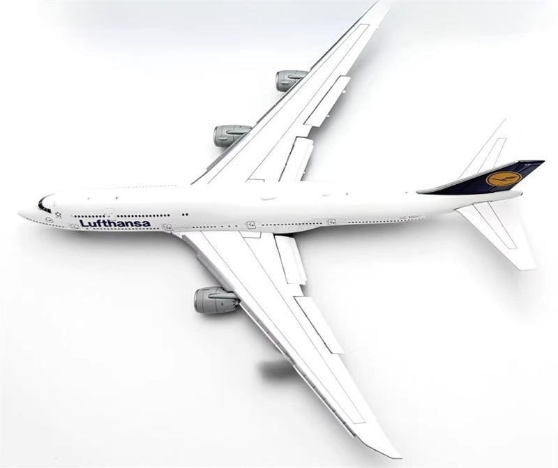 YY Wings Lufthansa Airlines Boeing 747-8 D-ABYP Flaps Down 1500th 1:400 Diecast Model view 1