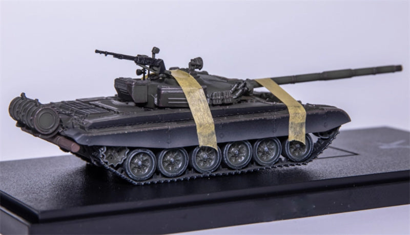 ARTISAN East German T-72G main battle tank Pure green new version 1:72 Tank Pre-built Model