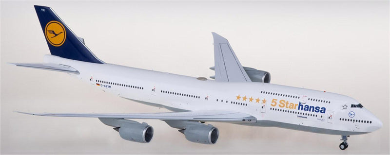 JC Wings Lufthansa Boeing 747-8 D-ABYM 1:200 Diecast Model view 3