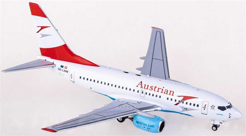 NG Models Austrian Airlines Boeing 737-600 OE-LNM 1:400 Diecast Model view 3