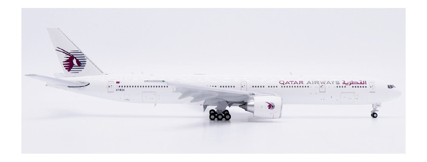 JC Wings 1:400 Qatar Airways Boeing 777-300ER A7-BOC Flaps Down DIECAST Model