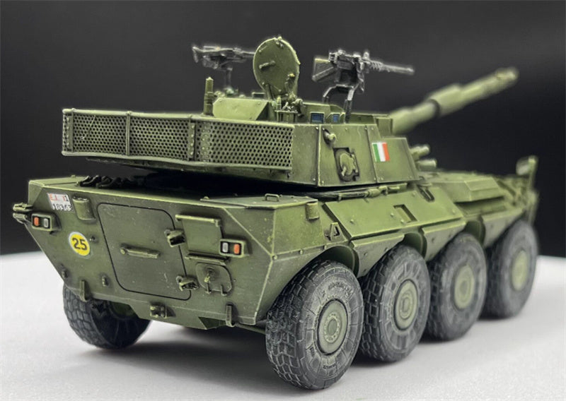 AM Italian Centaur 120mm/L45 smoothbore wheeled tank 1:72 Tank Pre-built Model