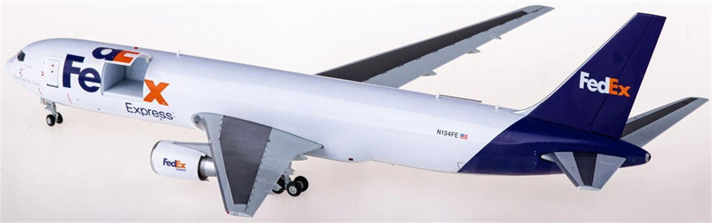 Geminijets FedEx Boeing 767-300ER N134FE Interactive Series 1:200 Diecast Model view 4