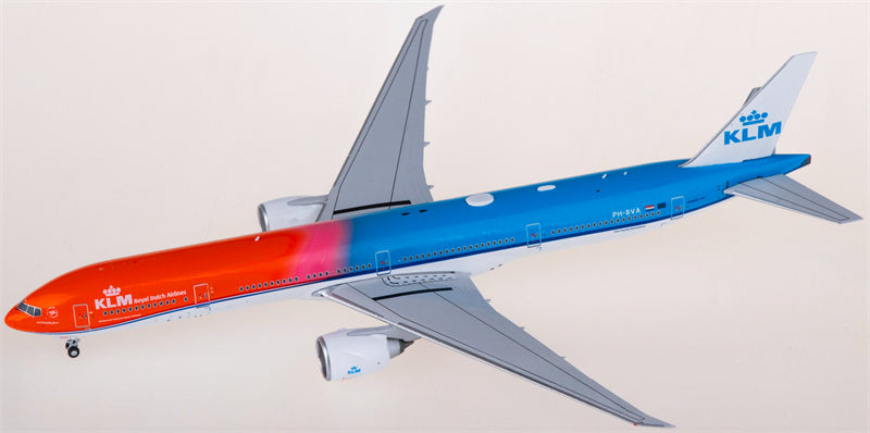 NG Models KLM Boeing 777-300ER PH-BVA 1:400 Diecast Model view 2