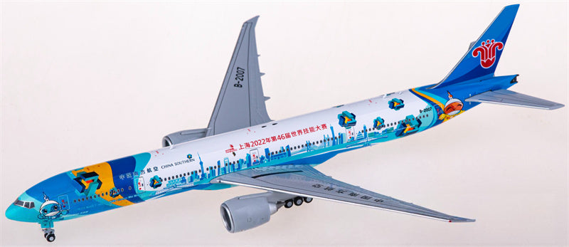 JC Wings China Southern Boeing 777-300ER B-2007 1:400 Diecast Model view 2