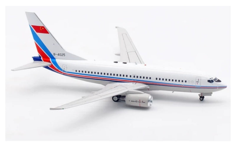Aviation 1:200 PLAAF Chinese Air Force B737-700 B-4025 Limited Edition DIECAST Model