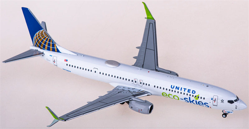 NG Models United Airlines Boeing 737-900ER N75432 1:400 Diecast Model view 1