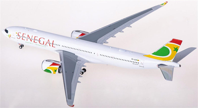 Phoenix Air Senegal Airbus A330-900neo 1:400 Diecast Model view 2