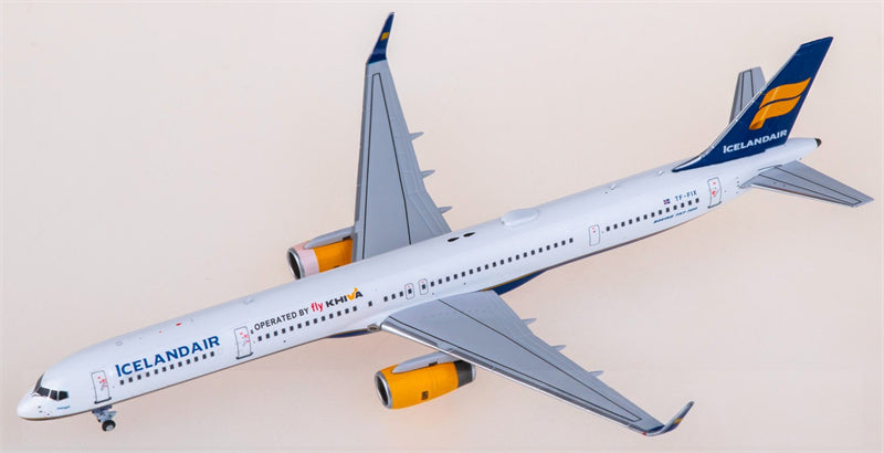 NG Models Icelandair Boeing 757-300 TF-FIX 1:400 Diecast Model view 1