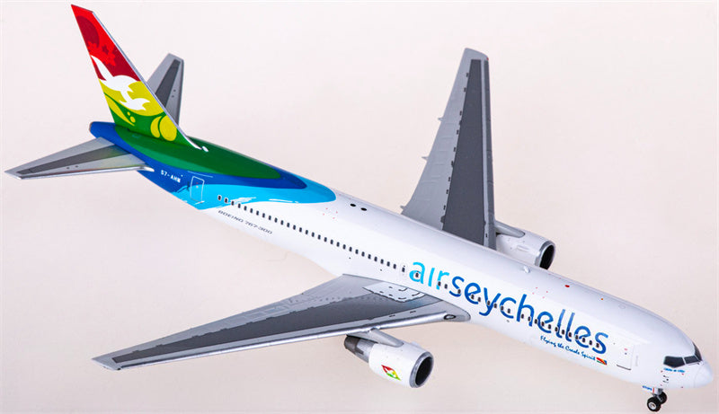 Phoenix Air Seychelles Boeing 767-300ER S7-AHM 1:400 Diecast Model view 4