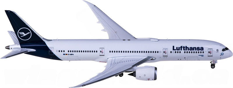 Phoenix 1:400 Lufthansa Boeing 787-9 D-ABPA Diecast Model view 3