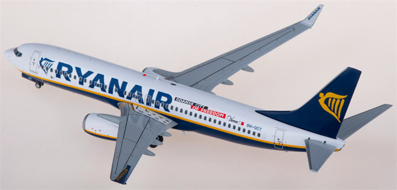 JC Wings Ryanair Boeing 737-800 9H-QCT 1:200 Diecast Model view 2