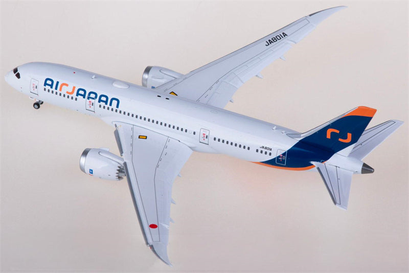 JC Wings Air Japan Boeing 787-8 Dreamliner JA801A Flaps Down 1:400 Diecast Model view 2