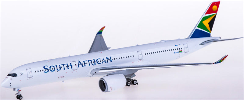 Phoenix South African Airways Airbus A350-900 ZS-SDC 1:400 Diecast Model view 2