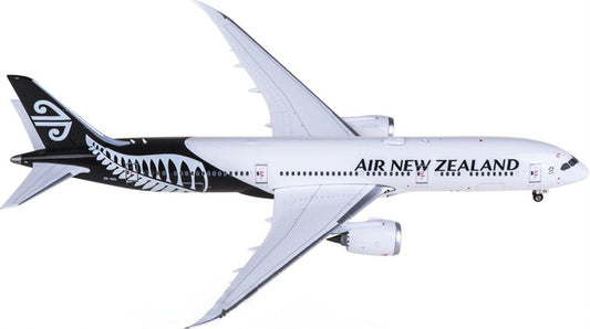 Phoenix New Zealand Boeing 787-9 ZK-NZL 1:400 Aircraft Model