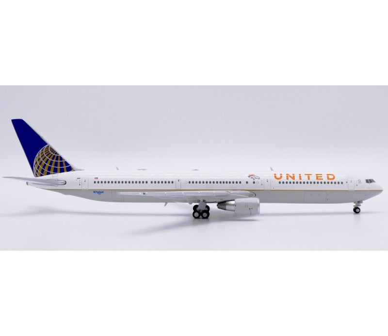 JC Wings 1:400 United Airlines B767-400ER N76064  DIECAST Model