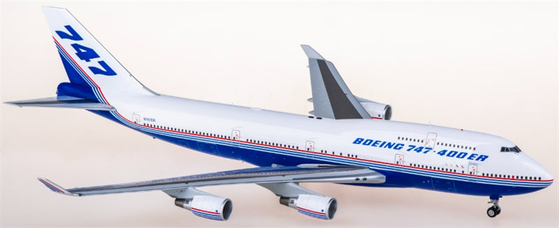 SQ Wings Boeing 747-400 N747ER 1:200 Diecast Model view 1