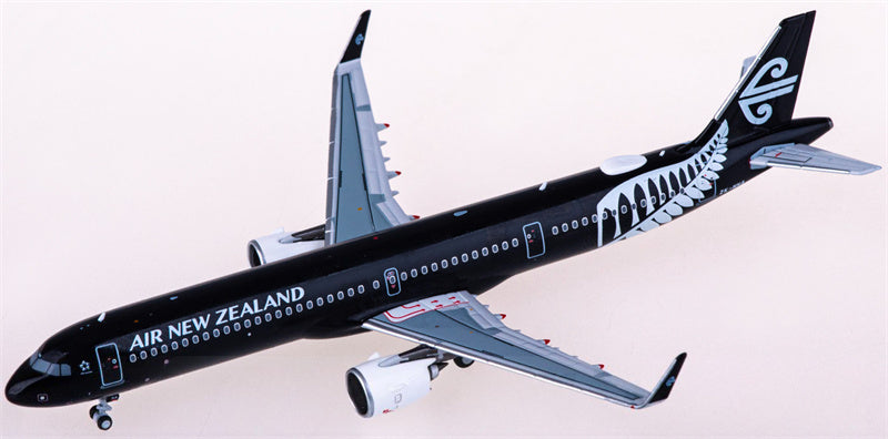 NG Models Air New Zealand Airbus A321neo ZK-NNA 1:400 Diecast Model view 2