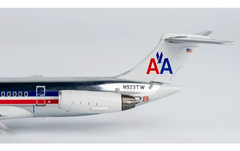 NG Models 1:400 American Airlines MD-82 N923TW  DIECAST Model