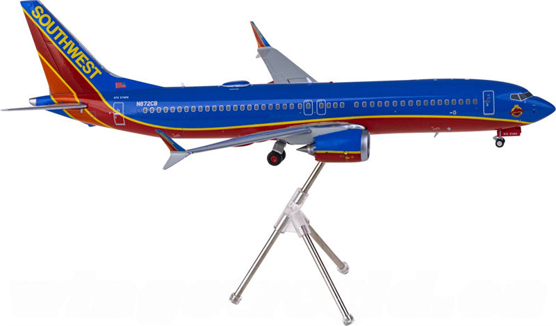 Geminijets Southwest Airlines Boeing 737 MAX 8 N872CB 1:200 Diecast Model view 3