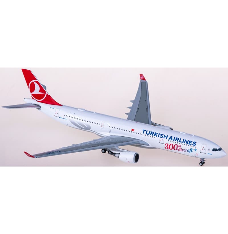 JC Wings Turkish Airlines Airbus A330-300 TC-LNC 1:400 Aircraft Pre-built  Airliner Model Display