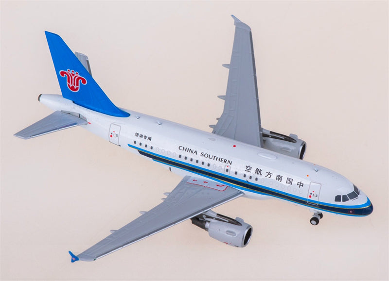 FLOZ China Southern Airbus A318 1:400 Diecast Model view 2