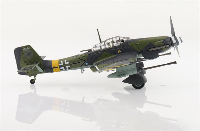 HOBBY MASTER Ju 87G-2 Tank Buster WNr. 494193 Stab./SG 2 Slovakia 1944 1:72 Airplane Pre-built Model