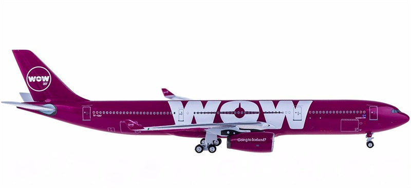 AeroClassics WOW air Airbus A330-300 TF-GAY 1:400 Diecast Model view 2