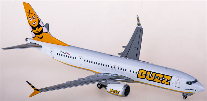 JC Wings Buzz Boeing 737 MAX 8 SP-RZC 1:200 Diecast Model view 1