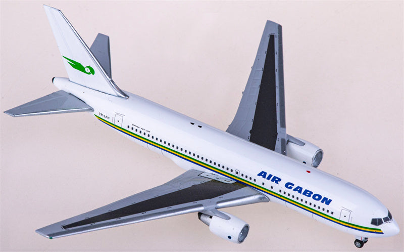 AeroClassics Air Gabon Boeing 767-200 TR-LFH 1:400 Diecast Model view 3