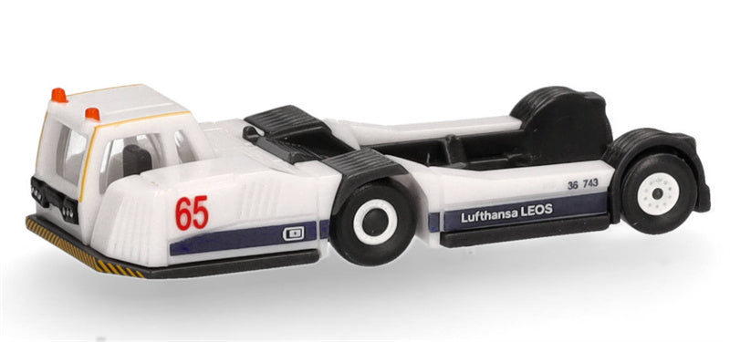 Herpa 1:200 Lufthansa LEOS Goldhofer AST-2 tractor Model