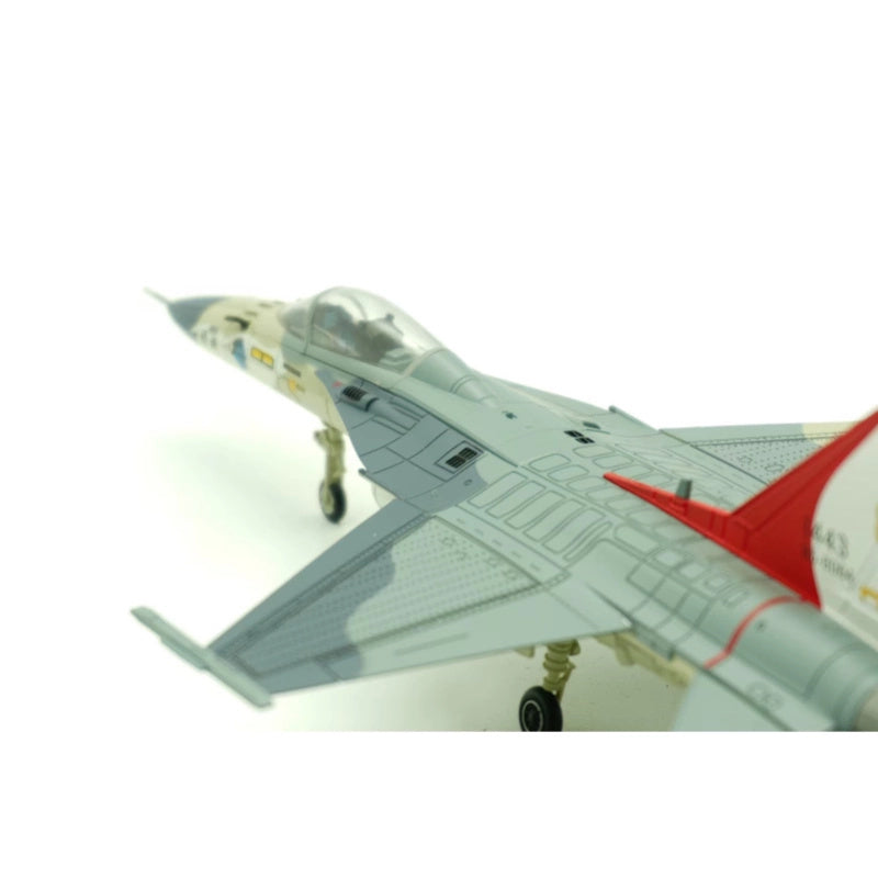 Bless Wing ROCAF IDF F-CK-1 C/D  1:72 Model   Single-seat version 1443