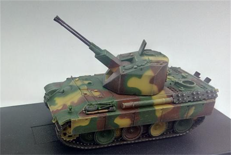 Dragon MAN Sd.Kfz.171 Flakpanzer V Coelian German Army, Germany, 1945 1:72 Tank Pre-built Model