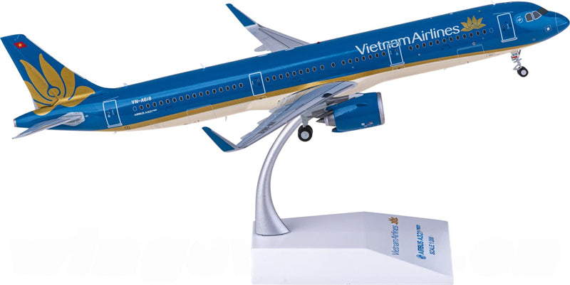 JC Wings Vietnam Airlines Airbus A321neo VN-A618 1:200 Diecast Model view 2